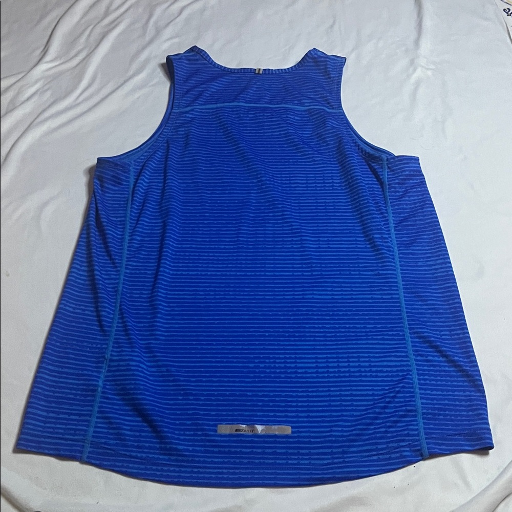 Nike Tank Top - Picture 9 of 9